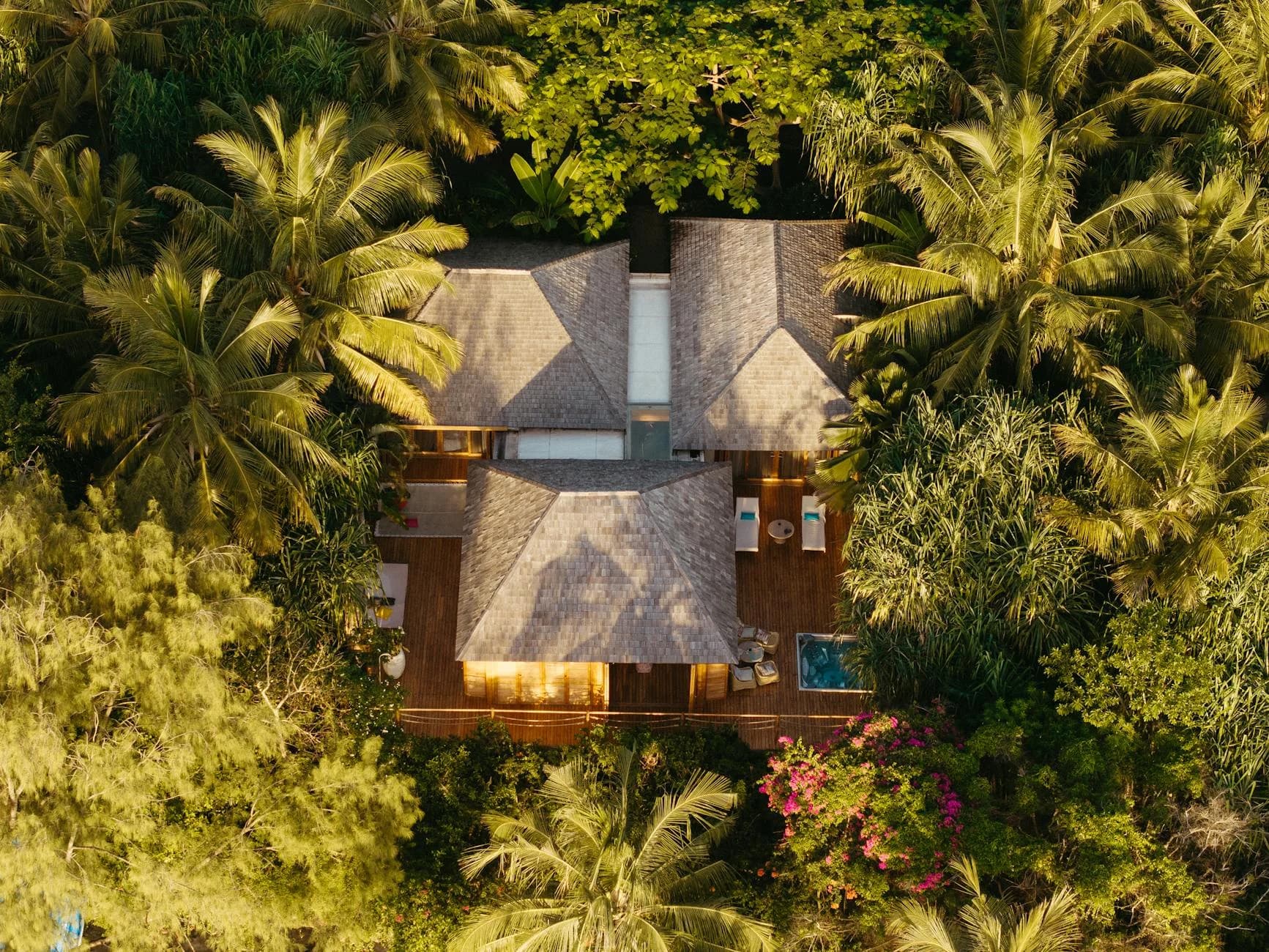Luxurious Villa Surrounded By Lush Tropi 3