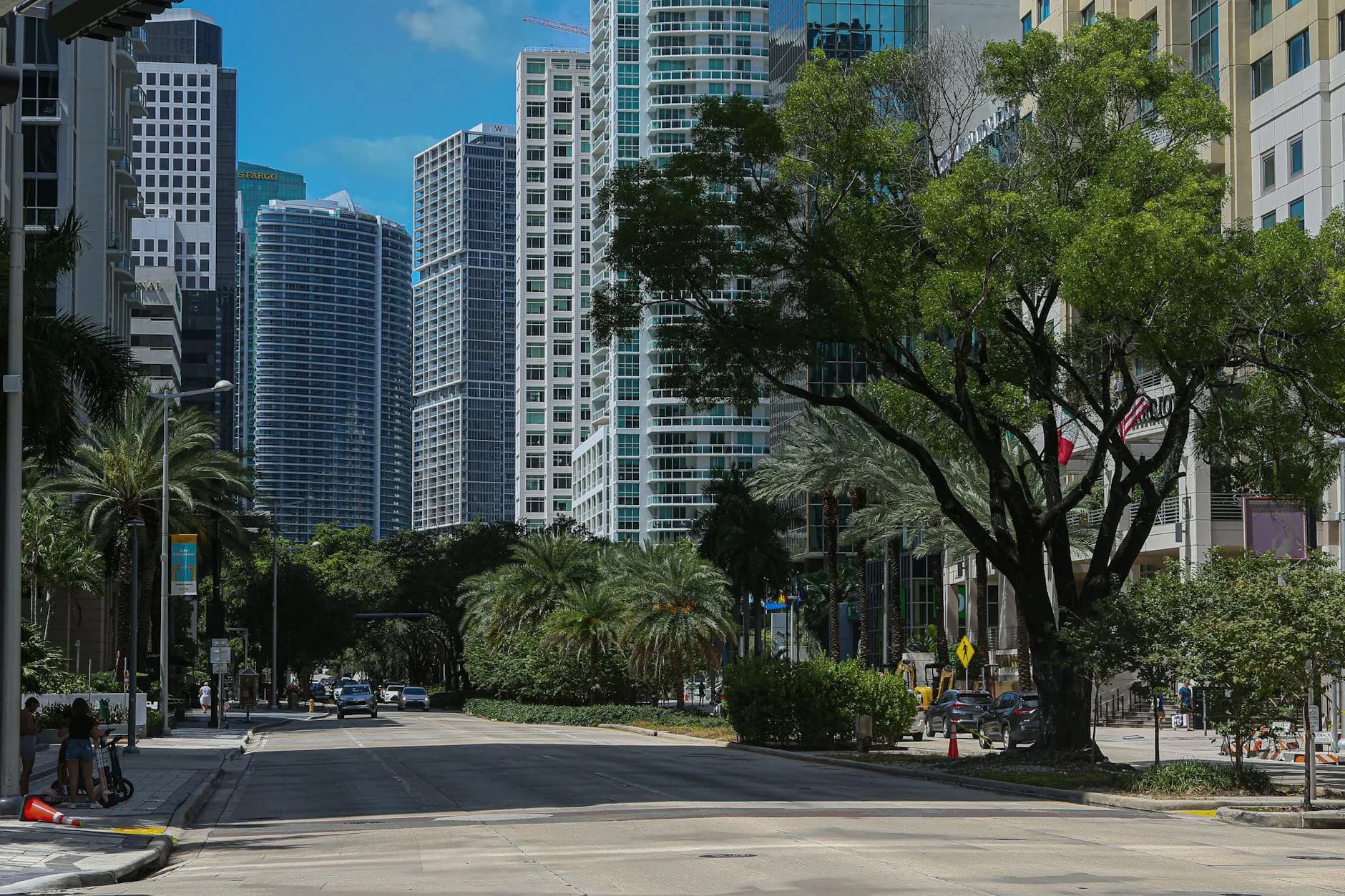 Lively Street In Downtown Miami Featurin 3