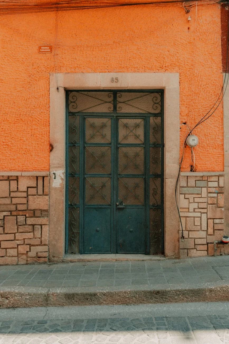 The Newcomers Guide to El Portal Living