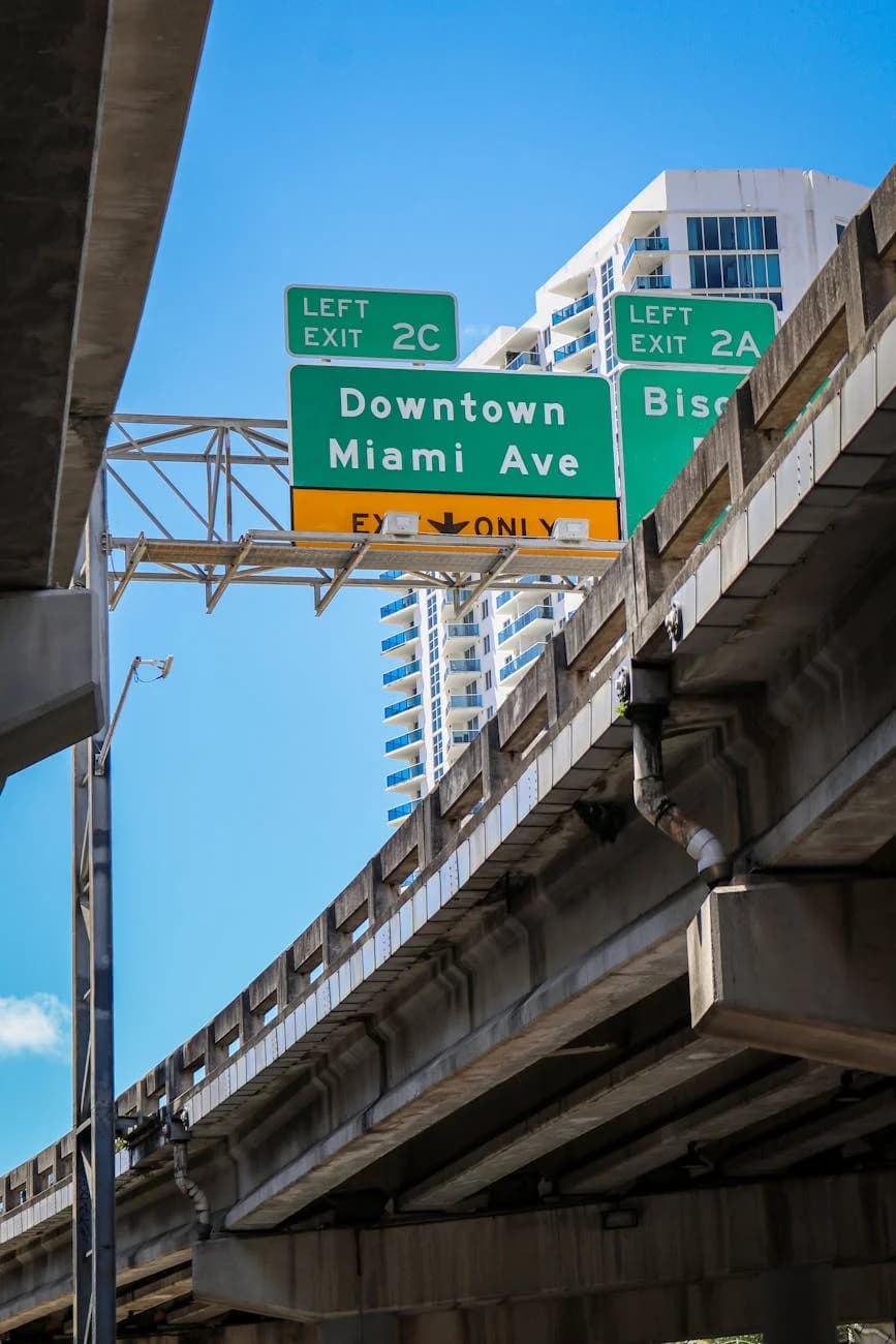 Elevated Road Sign For Downtown Miami Av 1