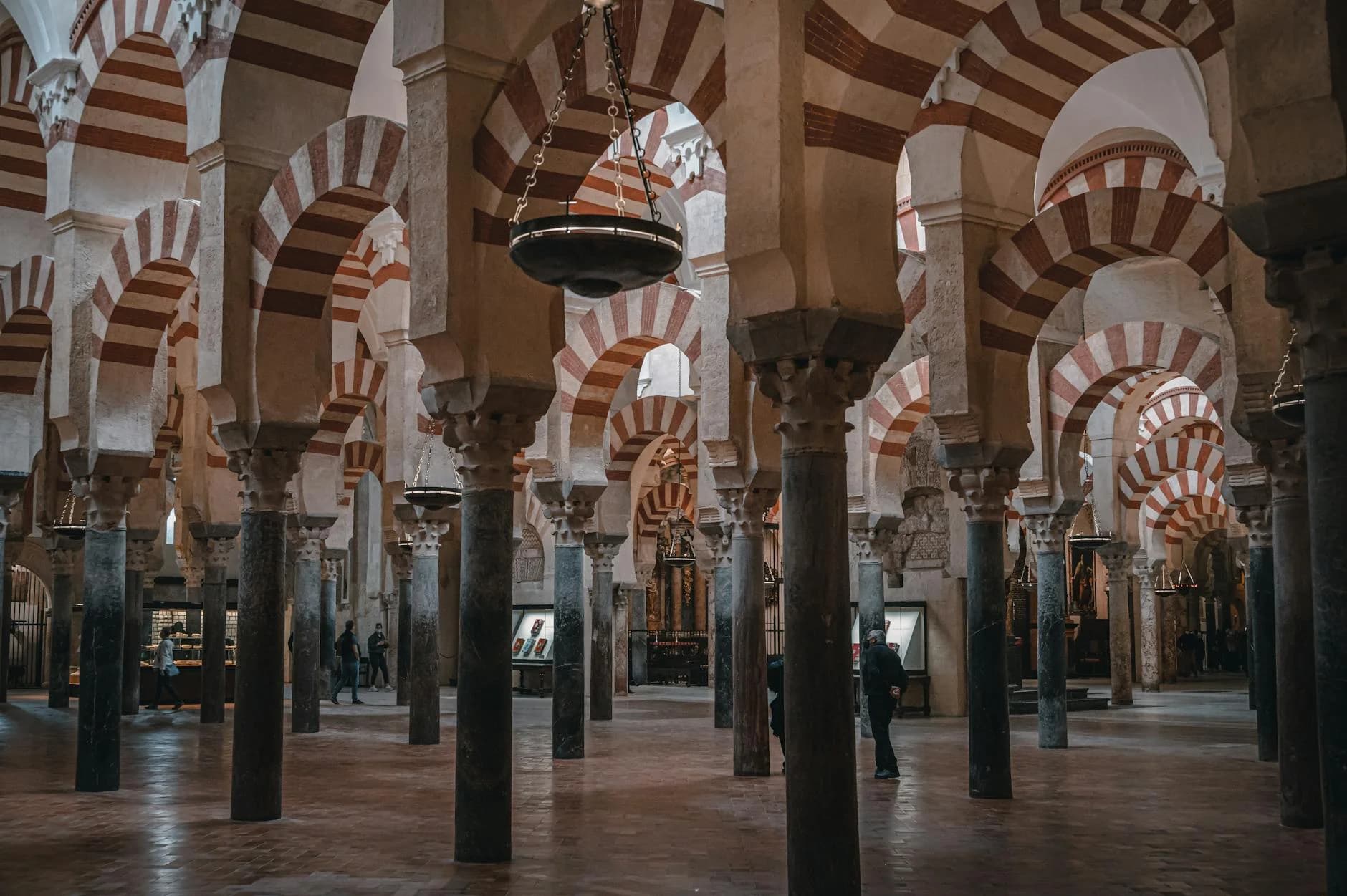Explore The Historic Mosque Cathedral Of 2