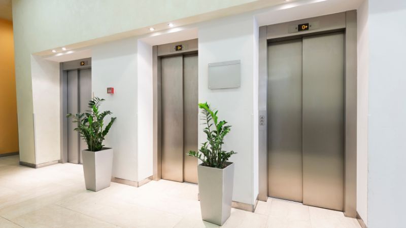 Essential Tips for Smooth Moves with Elevator Reservations